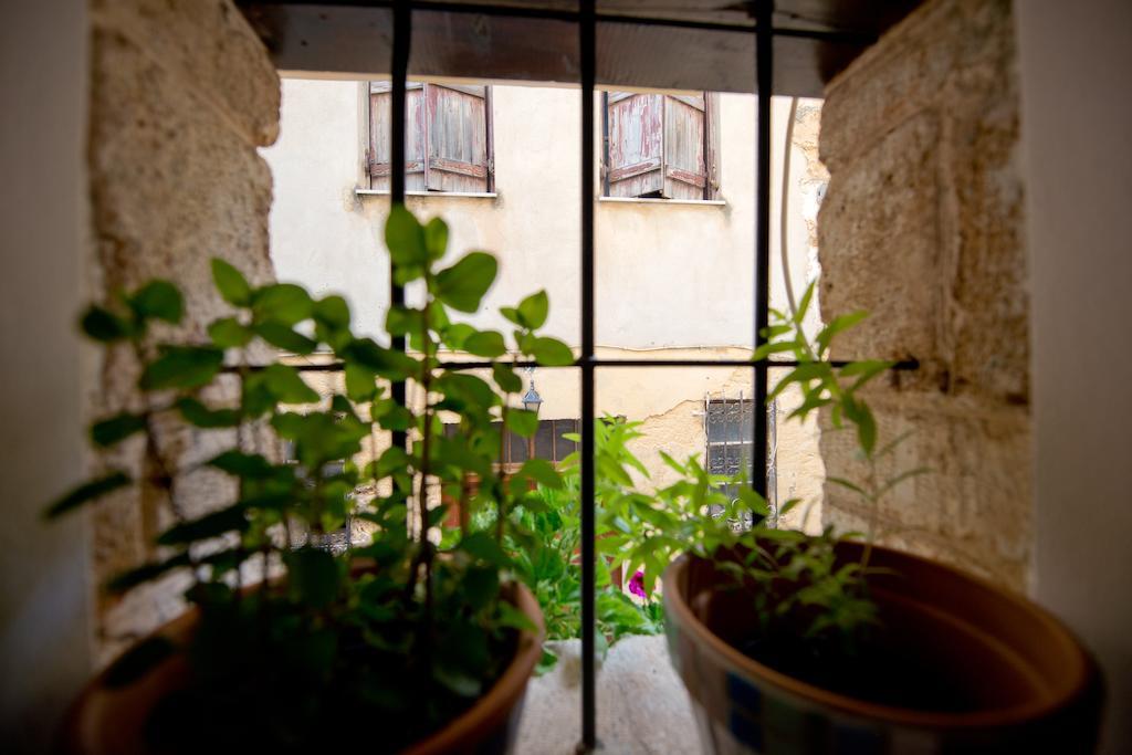Katerina Traditional Rooms Chania  Phòng bức ảnh